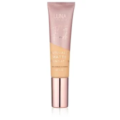 Luna by Lisa Filter Finish Naturally Matte Foundation SPF 15.