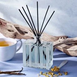 Nest New York Driftwood & Chamomile Reed Diffuser