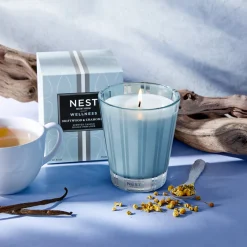 Nest New York Driftwood & Chamomile Classic Candle