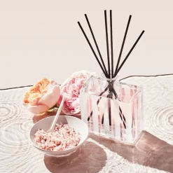 Nest New York Himalayan Salt & Rosewater Reed Diffuser
