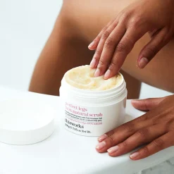 This Works Perfect Legs 100% Natural Scrub 200g